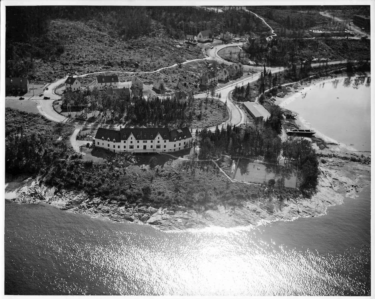 Vue aérienne de Baie-Comeau en 1939, photographie 7