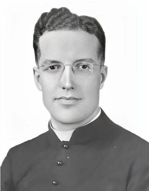 Retrato de archivos del Padre Gerard Labrie